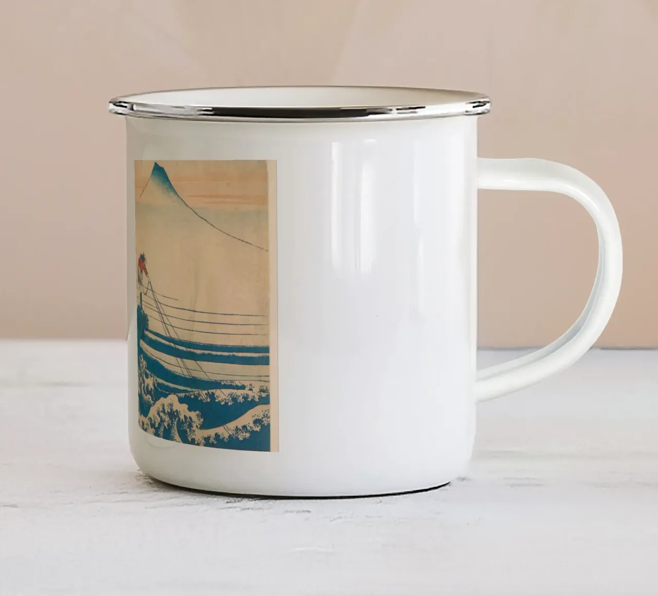 Kajikazawa in Kai" di Hokusai: Fuji e pescatori - L'icona di Uki tazza in smalto da NorwesClub