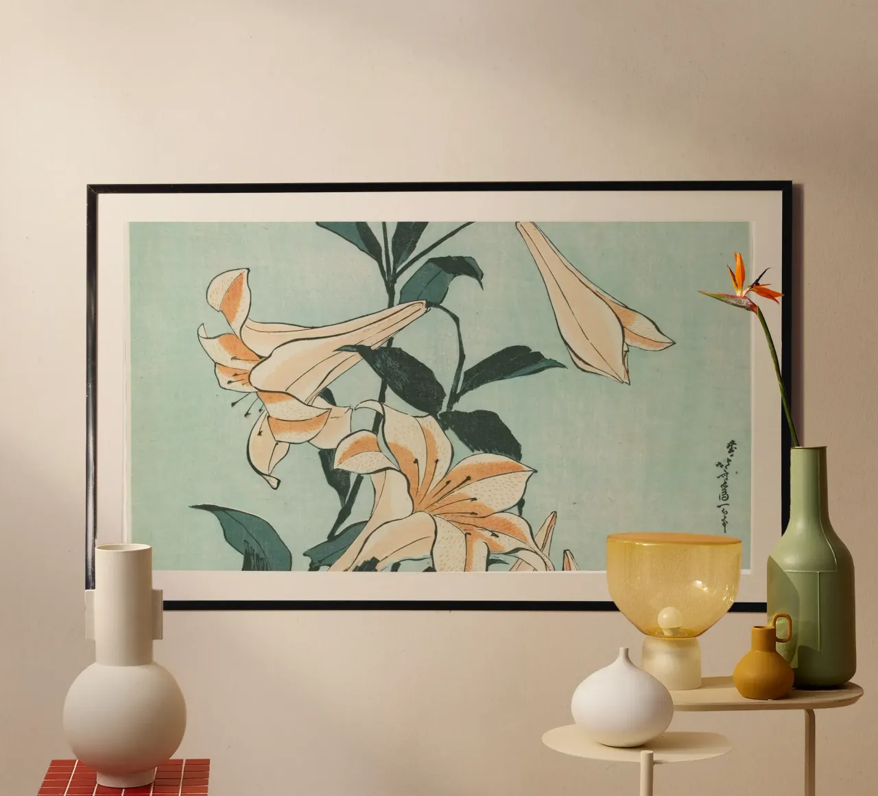 Hokusai: Gigli eleganti e bellezza botanica - Ukiyo-e sereno poster con telaio in legno da NorwesClub