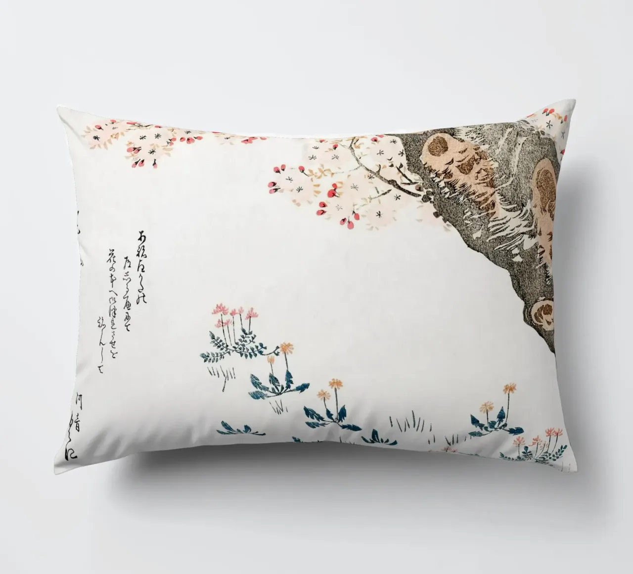 Hokusai: Albero dei ciliegi in fiore e fiori selvatici - Sereno Ukiyo-e cuscino da NorwesClub