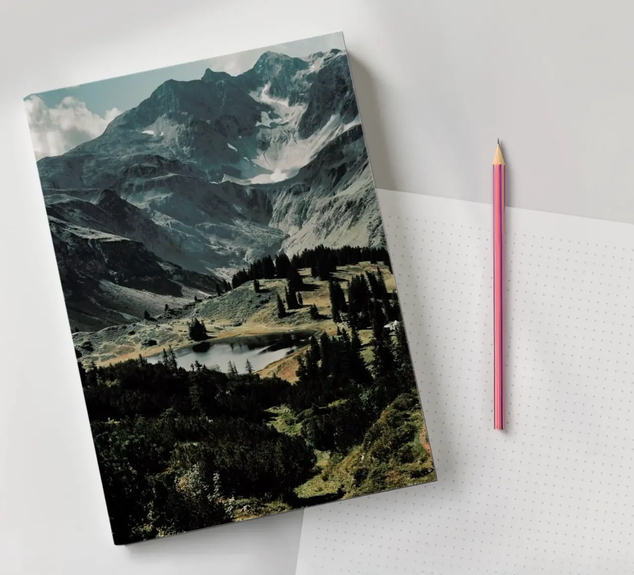 Idyllic notebook by Sebastian Hilgetag