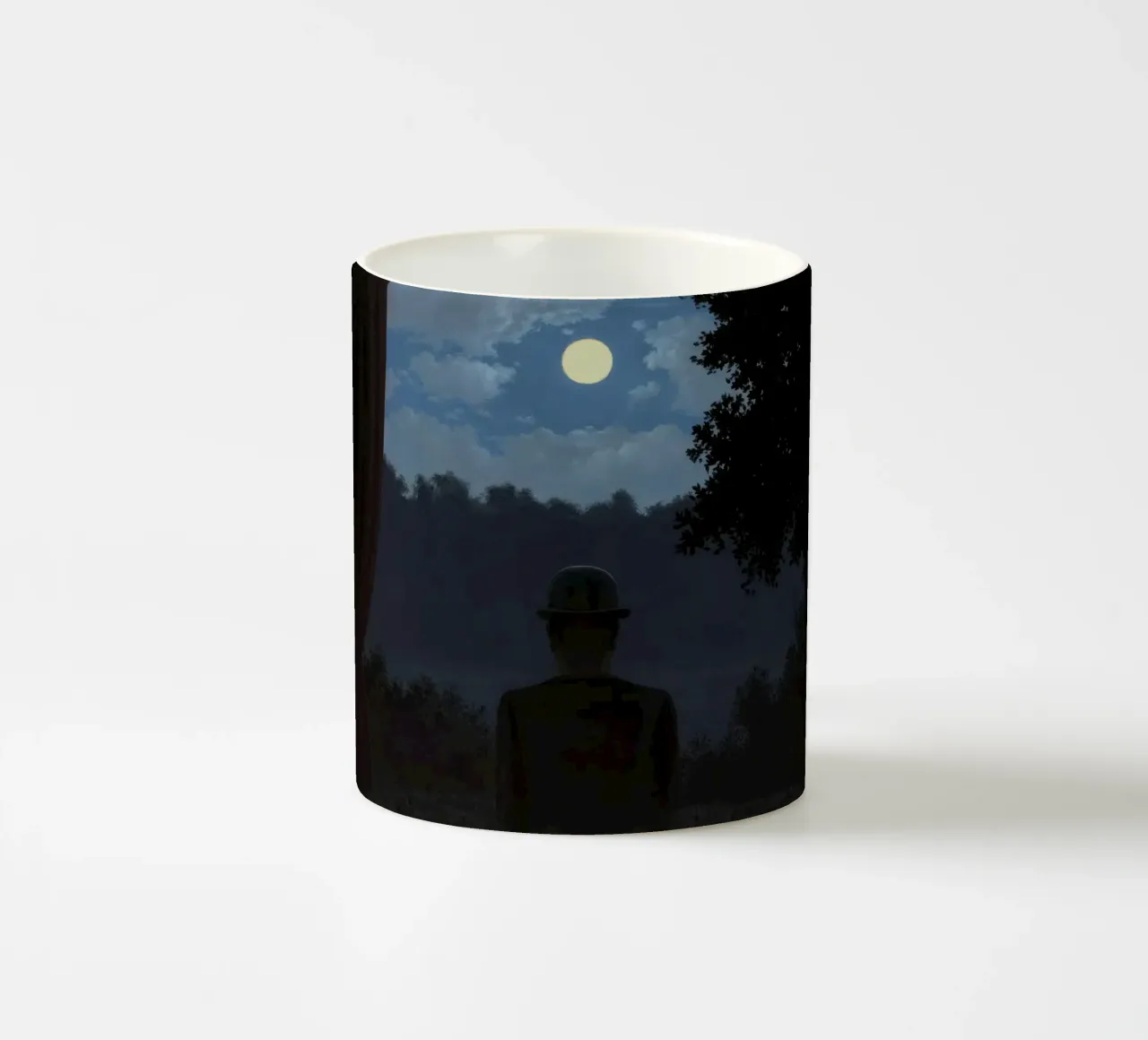 René Magritte: "Appuntamento con il piacere" - Notte surreale P tazza in ceramica da NorwesClub