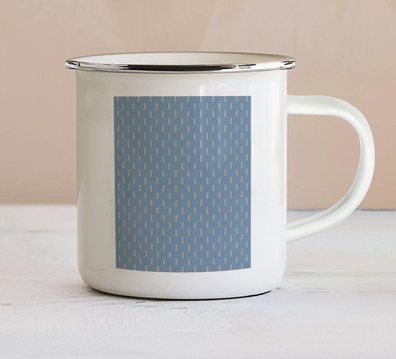 Witte rechthoeken verticaal patroon emaille mok van Little Dean