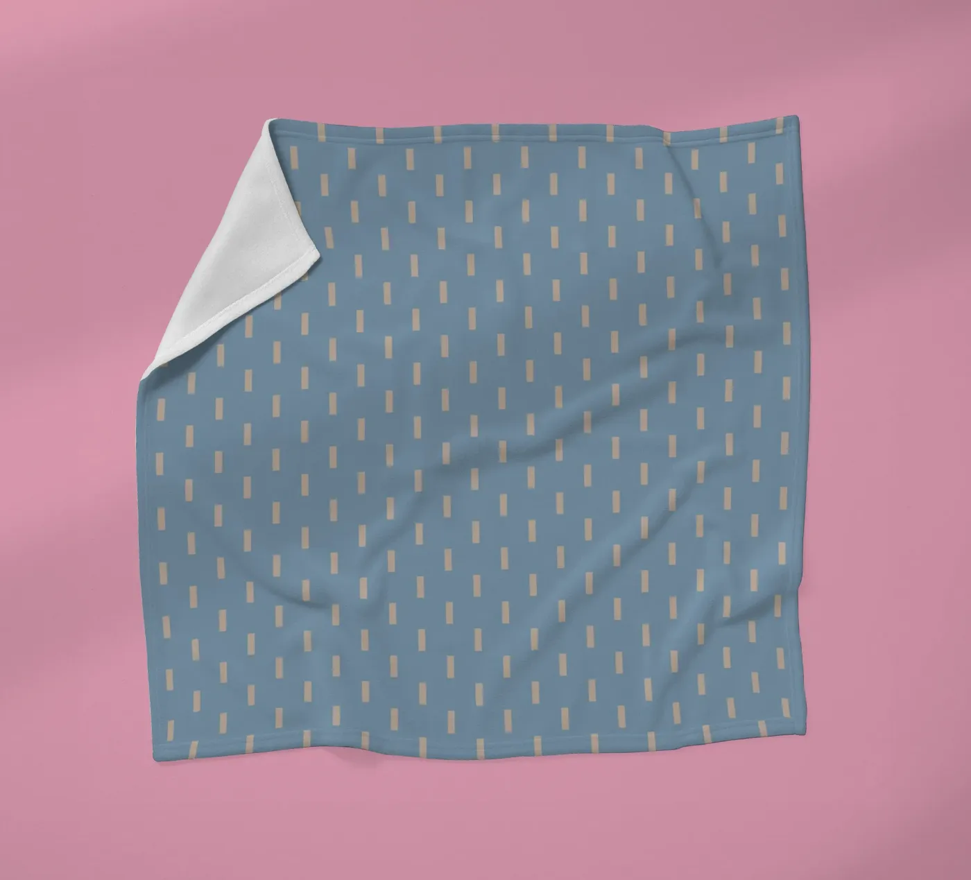 White rectangles vertical pattern fleecedeken van Little Dean