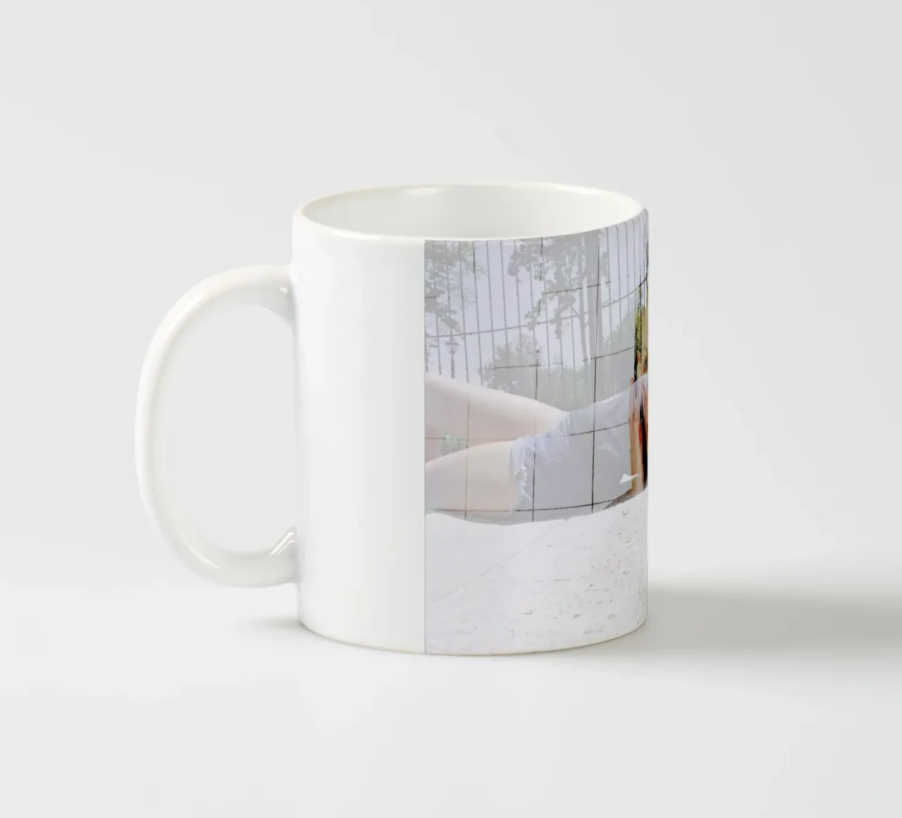This is no day at the beach Keramik Tasse von Aysha Banos