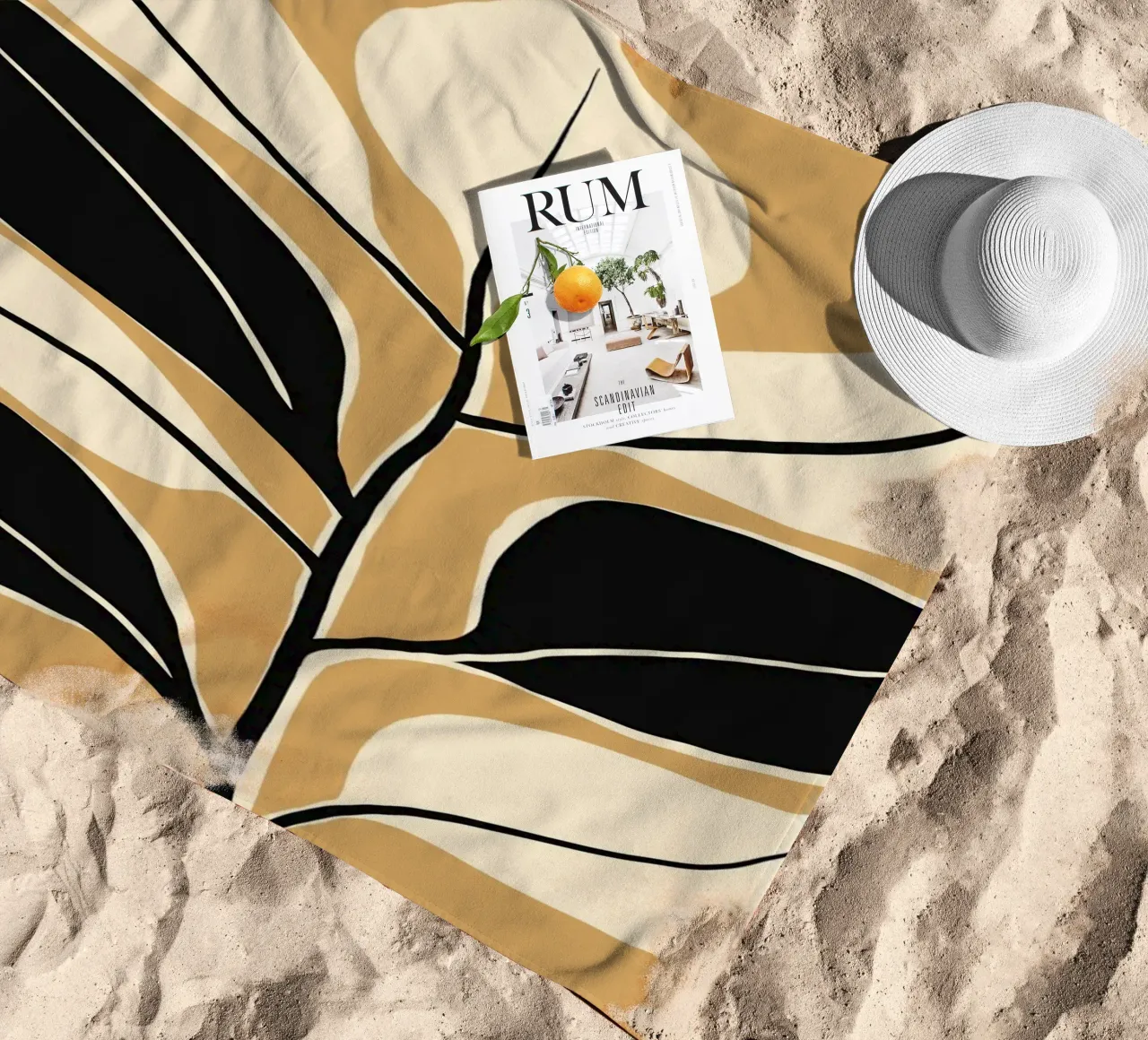 Nero e crema botanico telo mare da Little Dean