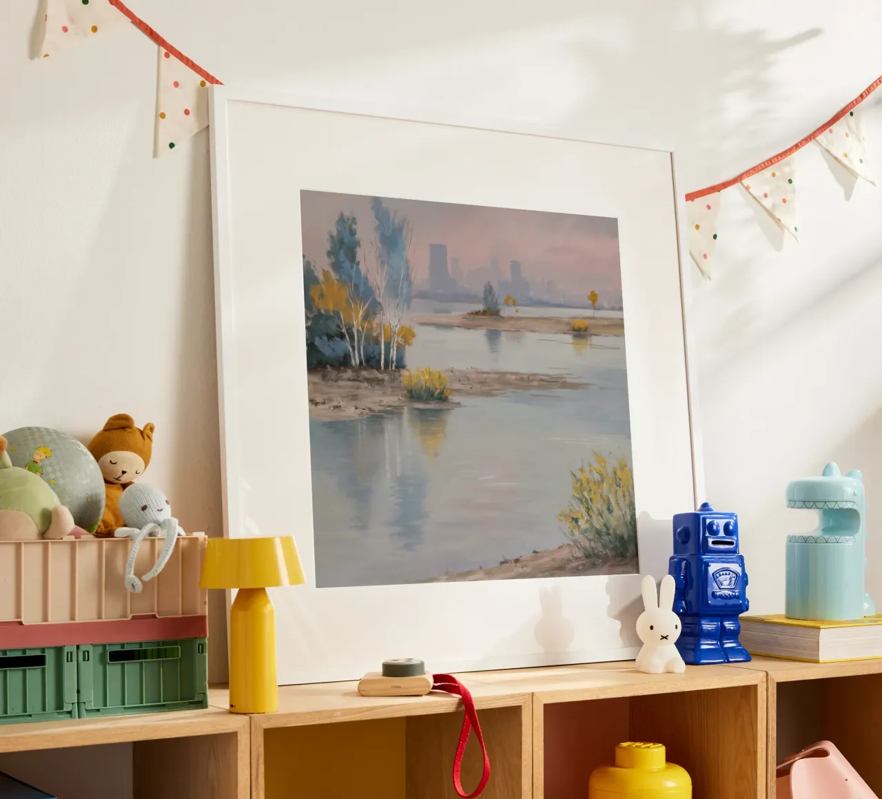 Resti della costa della città poster con telaio in legno da Solestice Strokes
