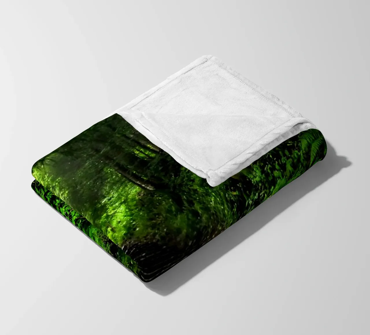 Forest #02: The Ascent - A Mossy Stairway coperta in pile da zenitt