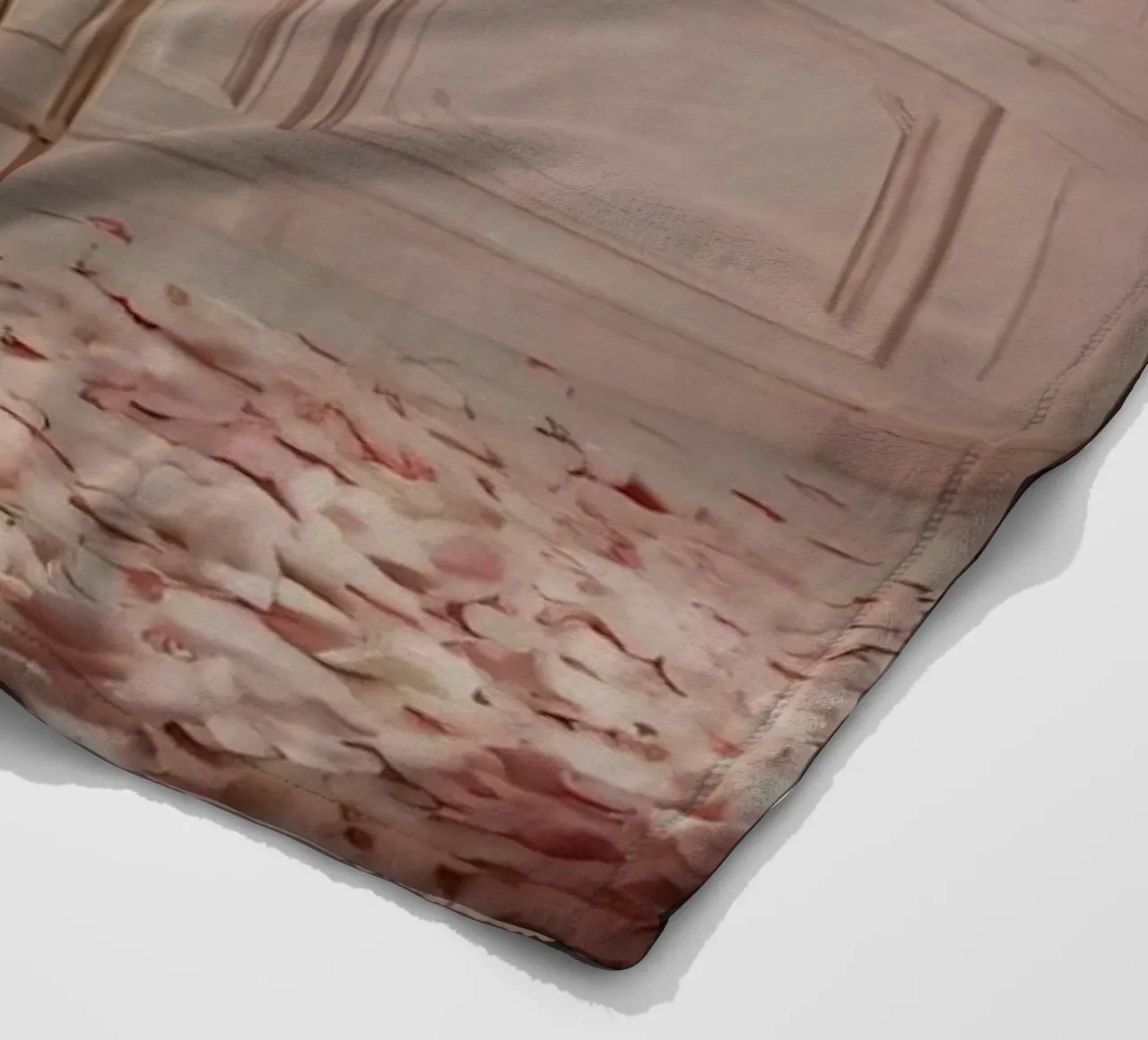 Badezimmer mit freistehender Wanne, die mit Rosenblättern verziert ist Fleecedecke von DesignDoodle