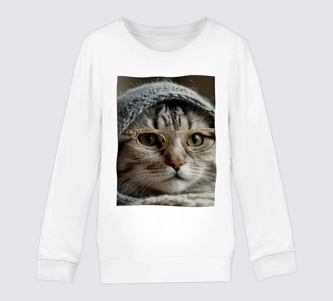 Un gatto accogliente che indossa occhiali e una sciarpa lavorata a maglia per rilassarsi felpa bambino da DesignDoodle