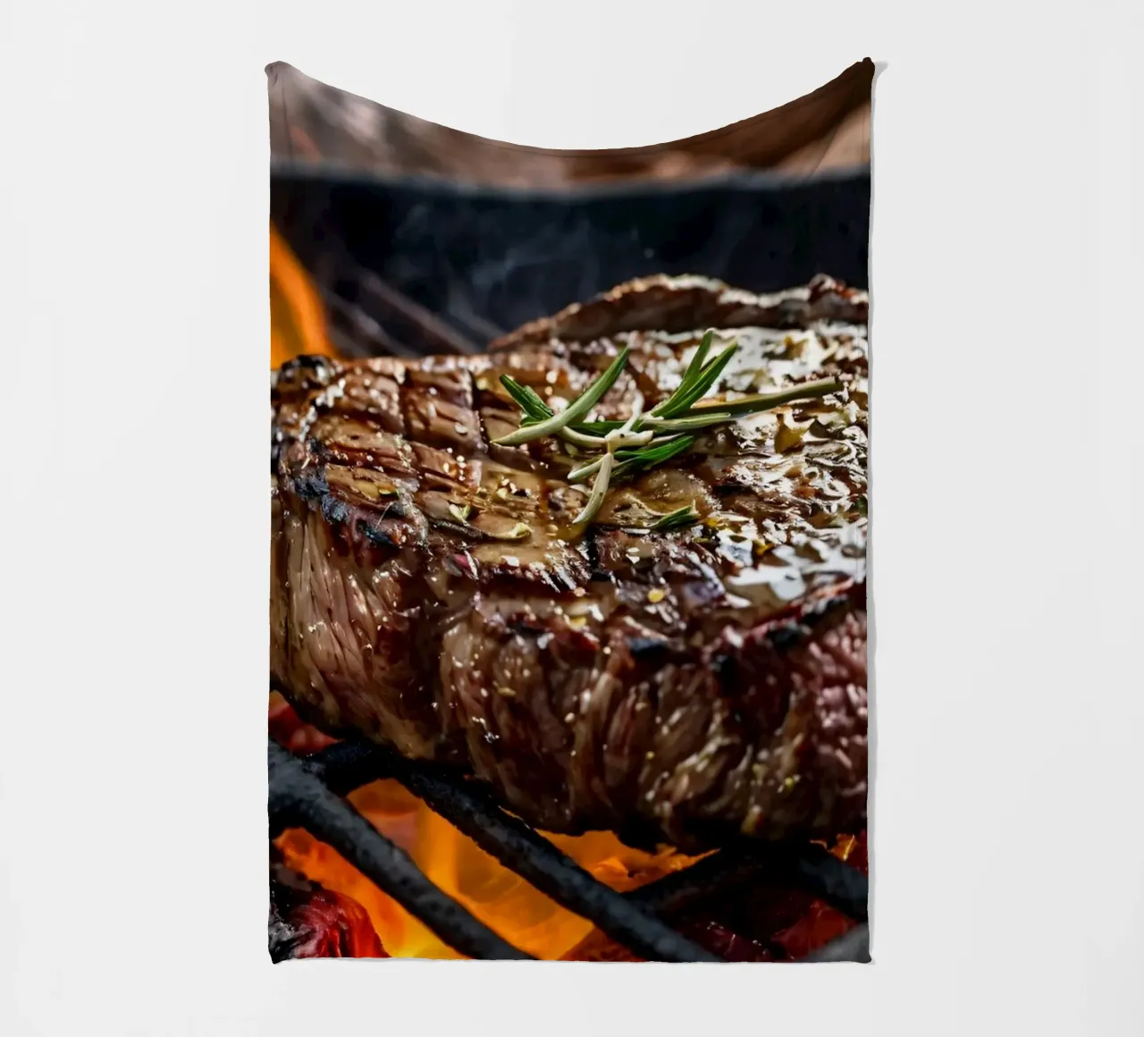 Bistecca succulenta alla griglia su fiamme libere con erbe aromatiche coperta in pile da DesignDoodle
