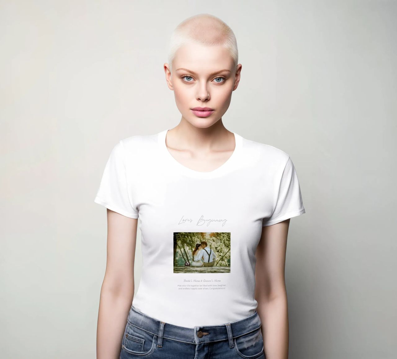 Personalisierte Hochzeitsgeschenke Frauen T-Shirt von NEWEST CUSTOM SHOP