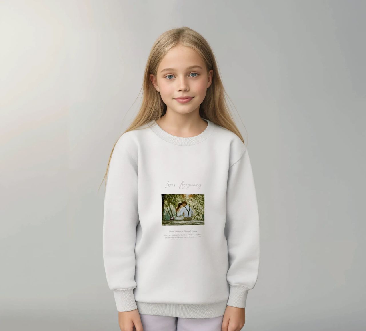 Personalisierte Hochzeitsgeschenke Kinder Sweatshirt von NEWEST CUSTOM SHOP