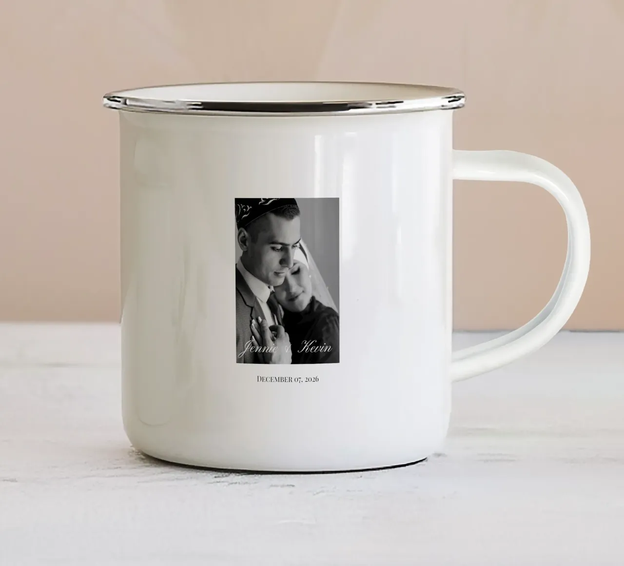 Monochrome bruiloftpersonalisatie emaille mok van NEWEST CUSTOM SHOP