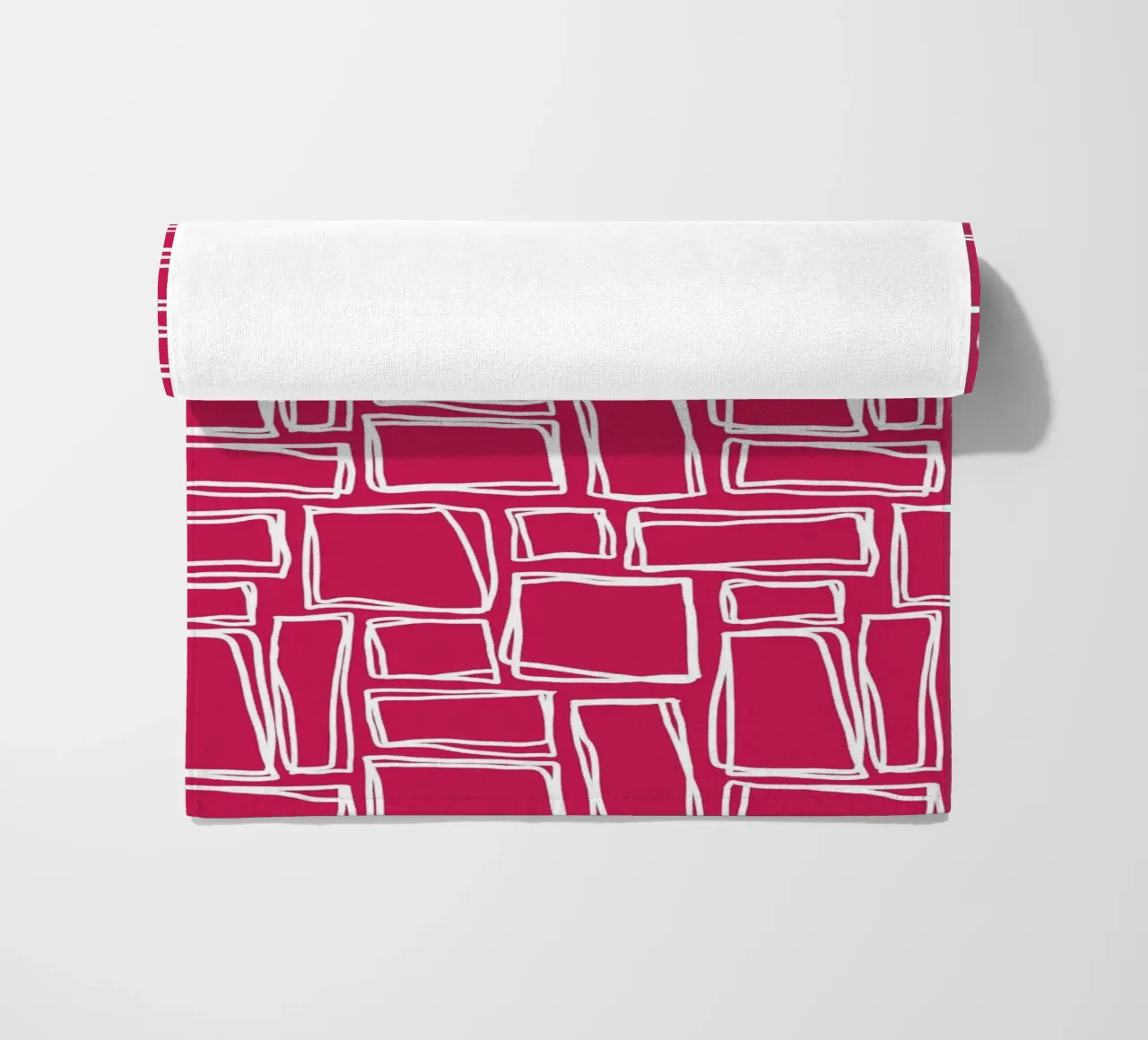 Quadrati Doodle in rosso scarlatto telo mare da Happy Littles