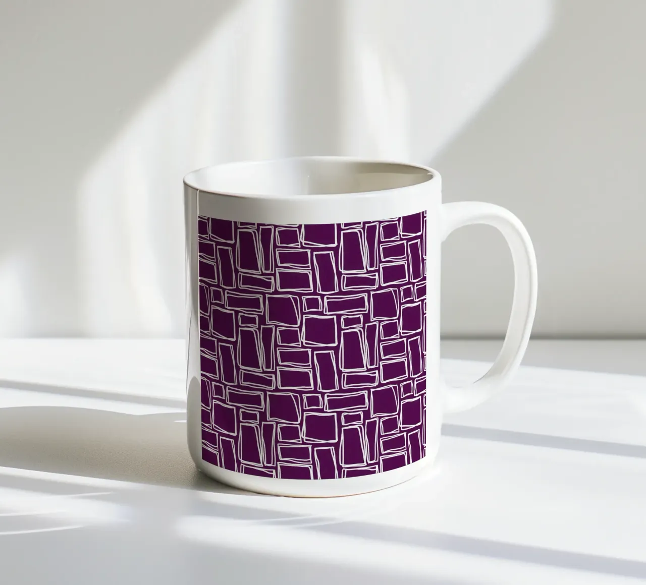 Doodle Squares in Pruimpaars keramische mok van Happy Littles