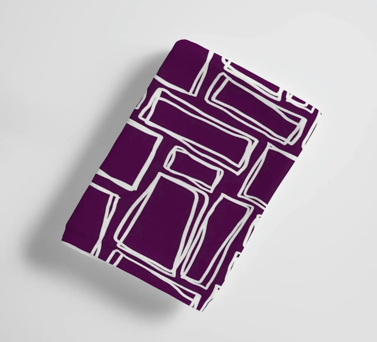 Doodle Squares in Pruimpaars badhanddoek van Happy Littles