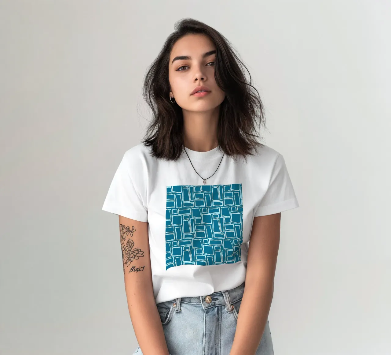 Quadrati Doodle in verde scuro t-shirt da Happy Littles