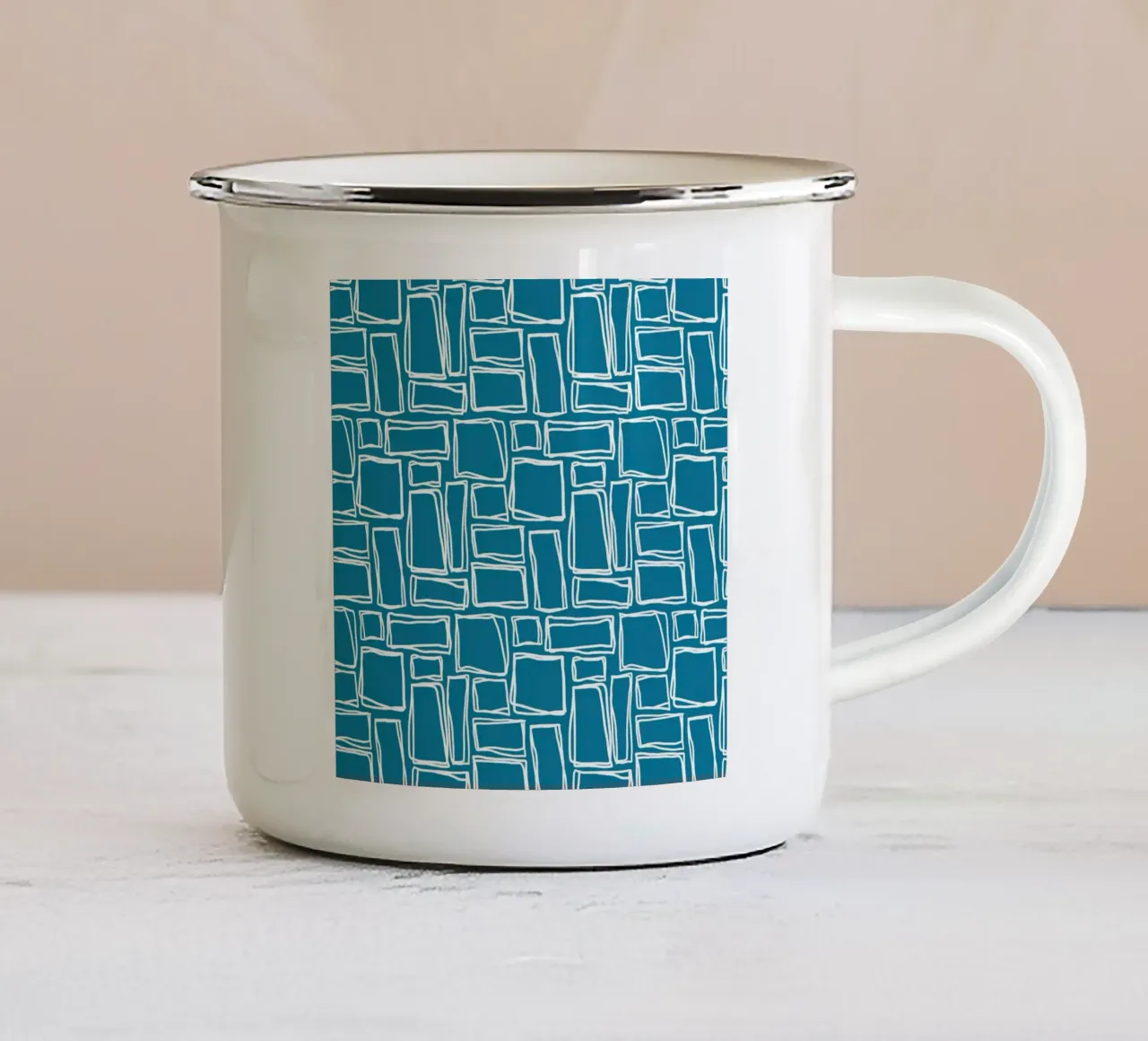 Quadrati Doodle in verde scuro tazza in smalto da Happy Littles