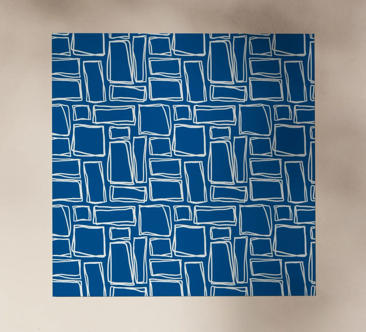 Quadrati Doodle in blu reale pellicola backlit da Happy Littles