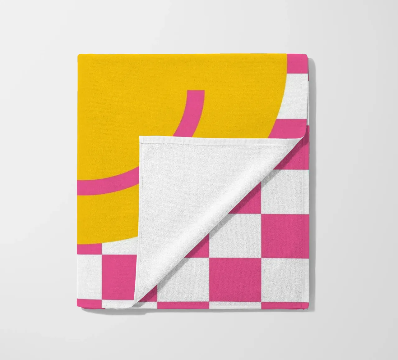 Smilie Rosa beach towel by studio salü
