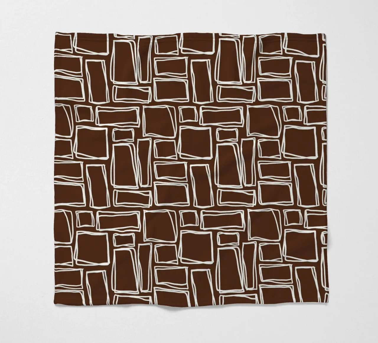 Quadrati Doodle in marrone cacao coperta in pile da Happy Littles