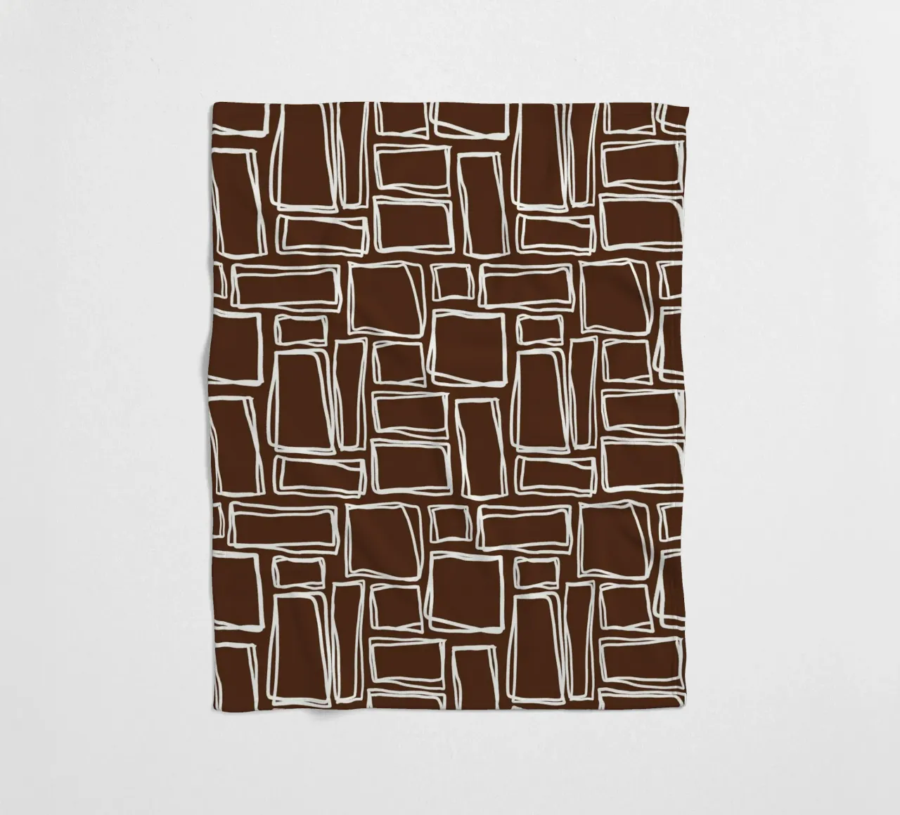Quadrati Doodle in marrone cacao coperta in pile da Happy Littles