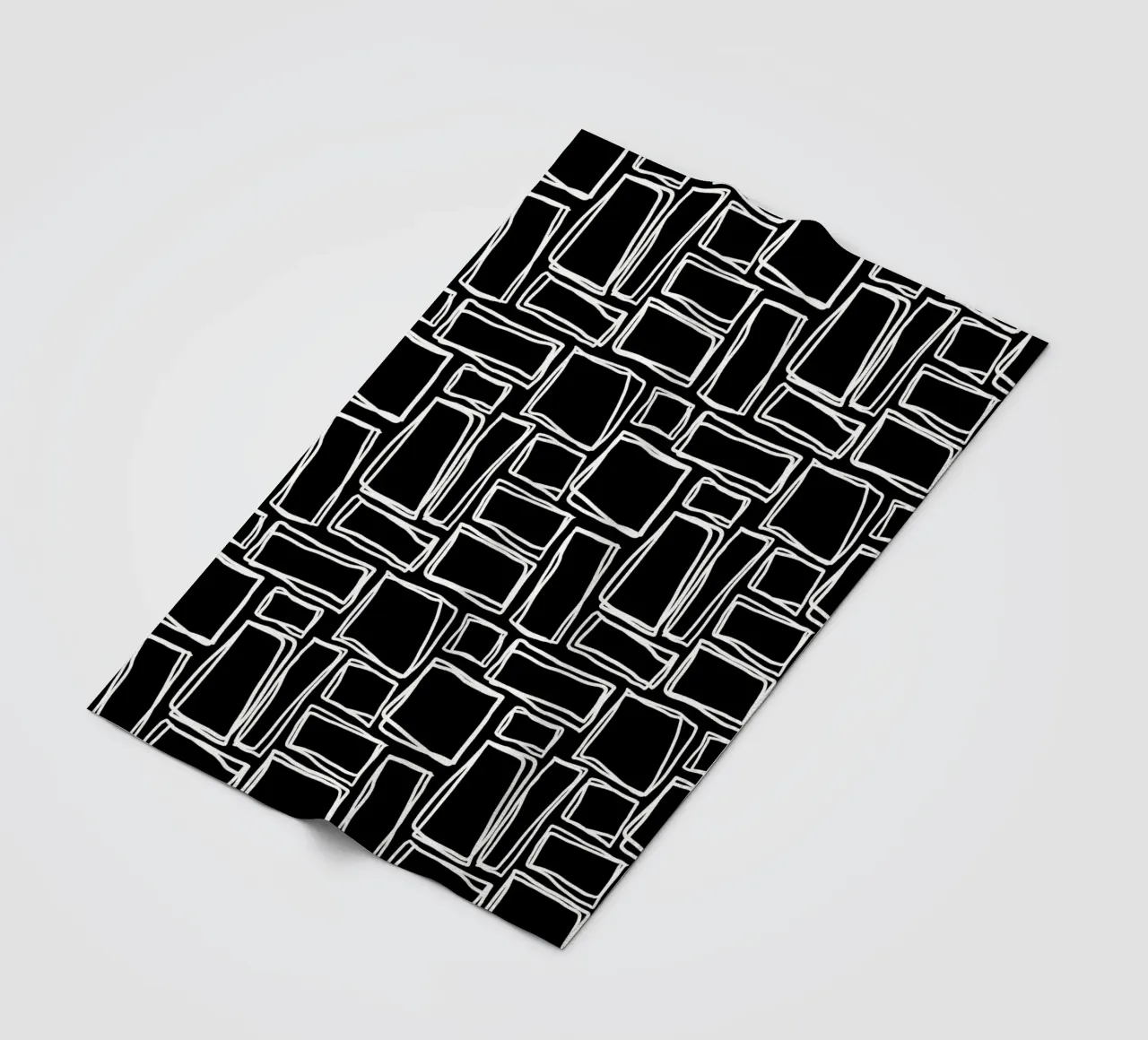 Quadrati Doodle in nero notte coperta in pile da Happy Littles