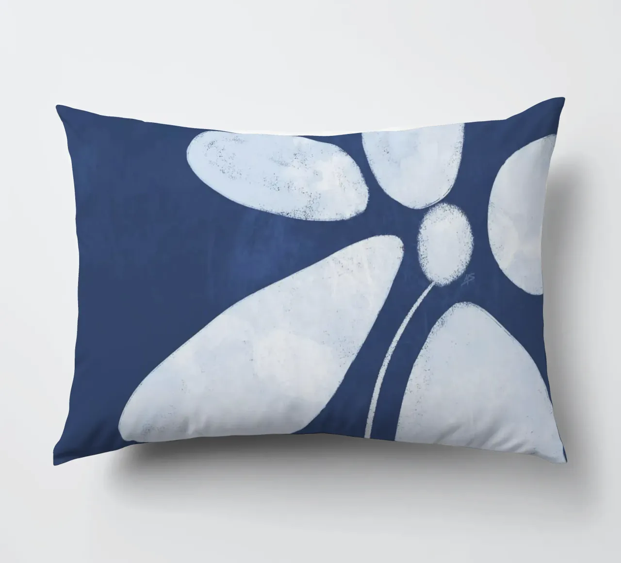 Midnight Blossom | Indigo Minimalist Floral cuscino da sabidussi