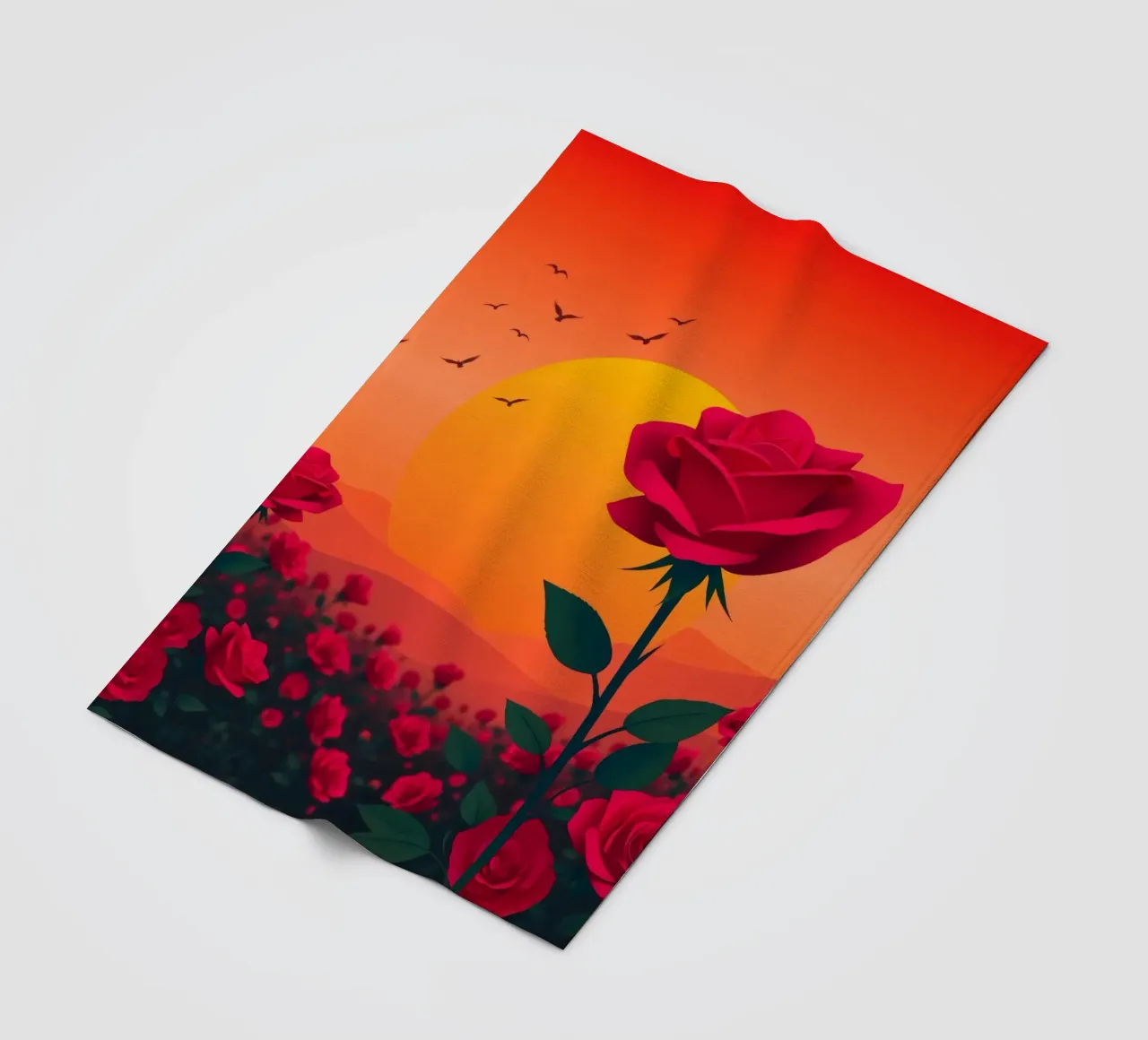 Un tramonto su un campo di rose rosse con silhouette di uccelli coperta in pile da DesignDoodle