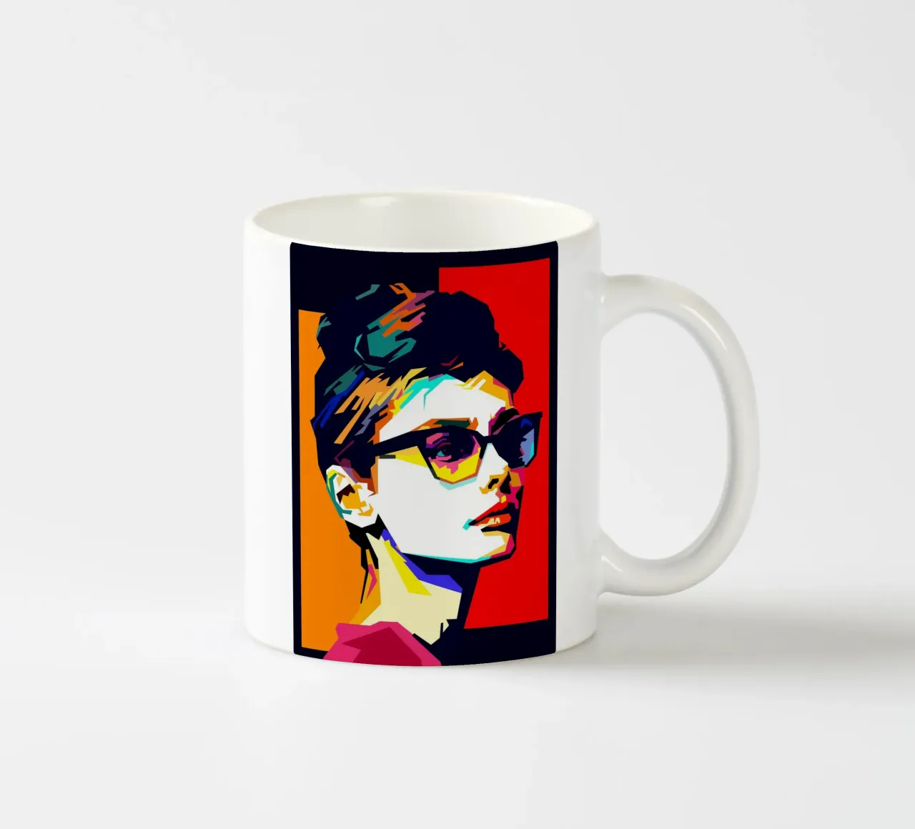 Audreay Hepburn Cinema classico WPAP Trending Now tazza in ceramica da Artkreator
