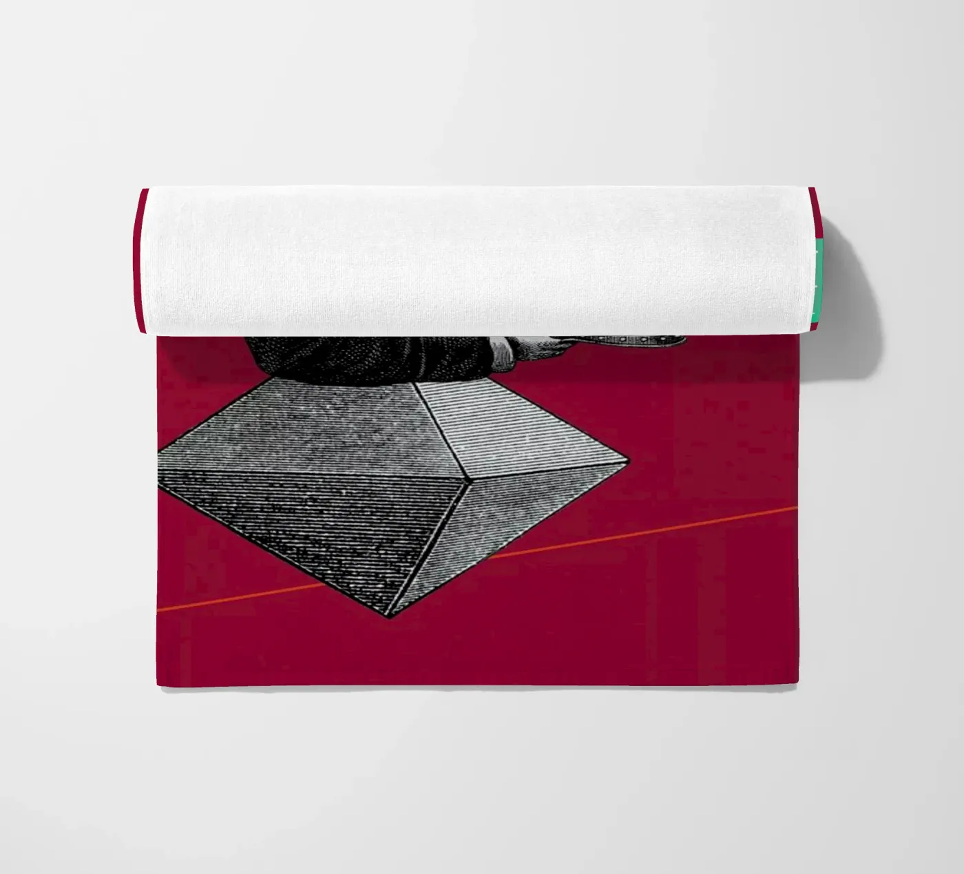 Red Conversation Strandtuch von The Gently Unfurling Sneak