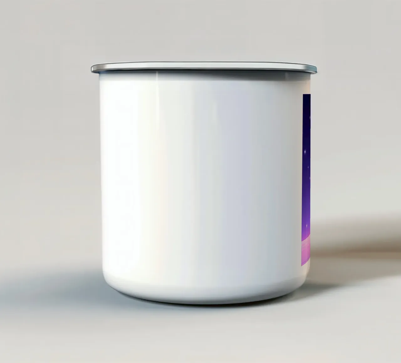 Un astronauta in piedi vicino all'astronave Lofi Art tazza in smalto da LoFi Gallery