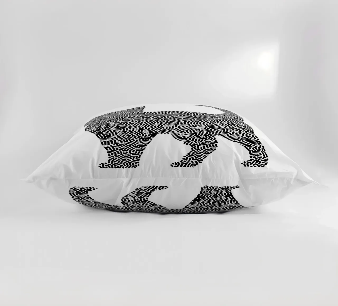 Gatti Zendoodle | Line Art in bianco e nero cuscino da Autofocus