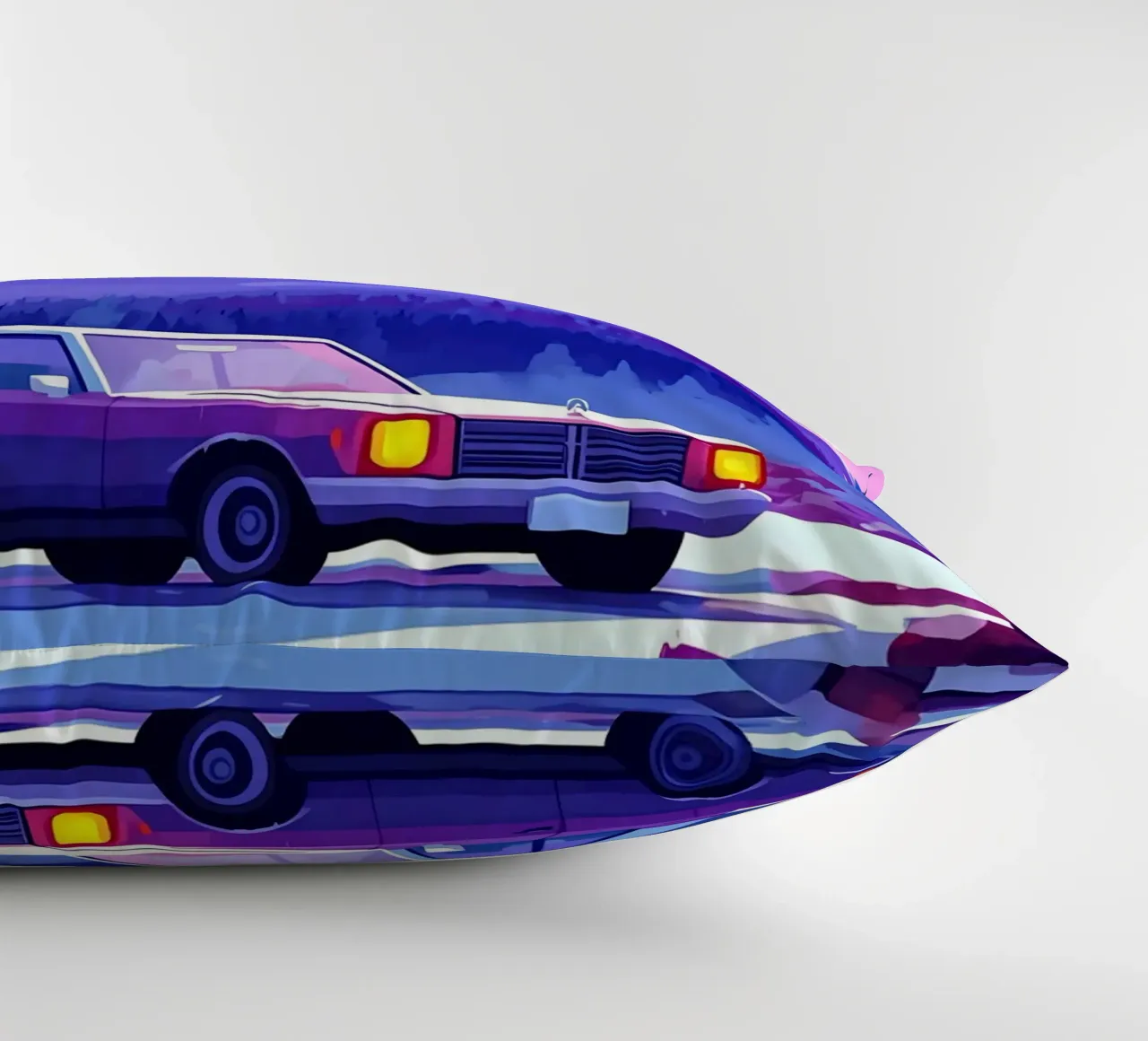 Un'auto retrò in montagna Spot Lofi Art cuscino da LoFi Gallery