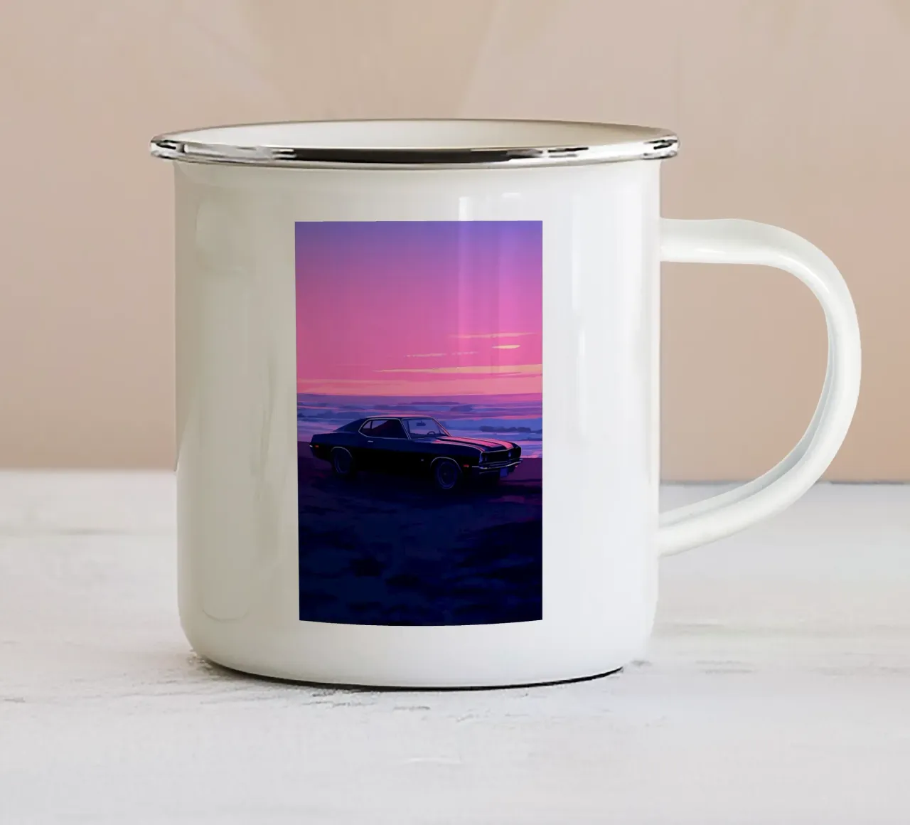 Un'auto retrò sulla spiaggia di sera Lofi Art tazza in smalto da LoFi Gallery