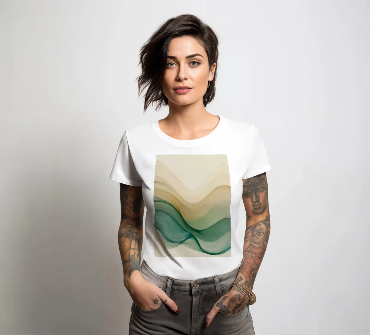 Elegante abstrakte Wellen in sanften Tönen schaffen ein beruhigendes Kunstwerk Frauen T-Shirt von DesignDoodle