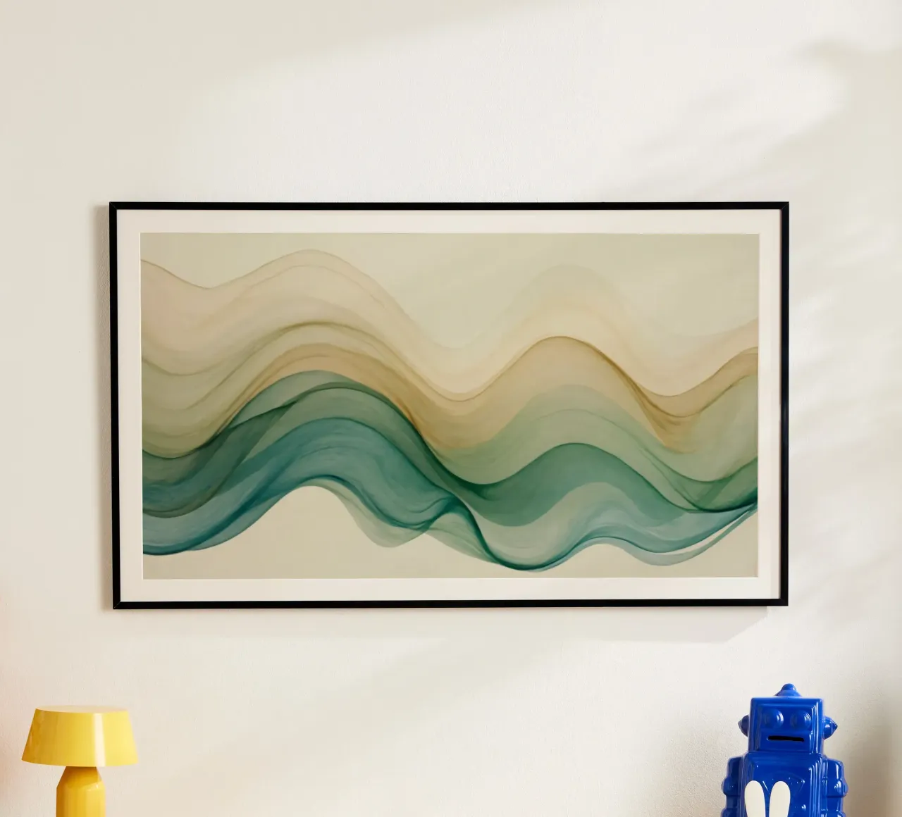 D'élégantes vagues abstraites dans des tons doux créent un art apaisant. poster de DesignDoodle