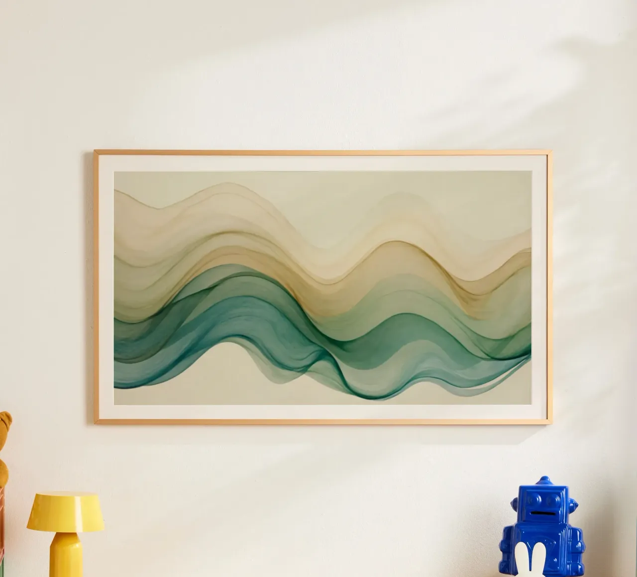 D'élégantes vagues abstraites dans des tons doux créent un art apaisant. poster de DesignDoodle