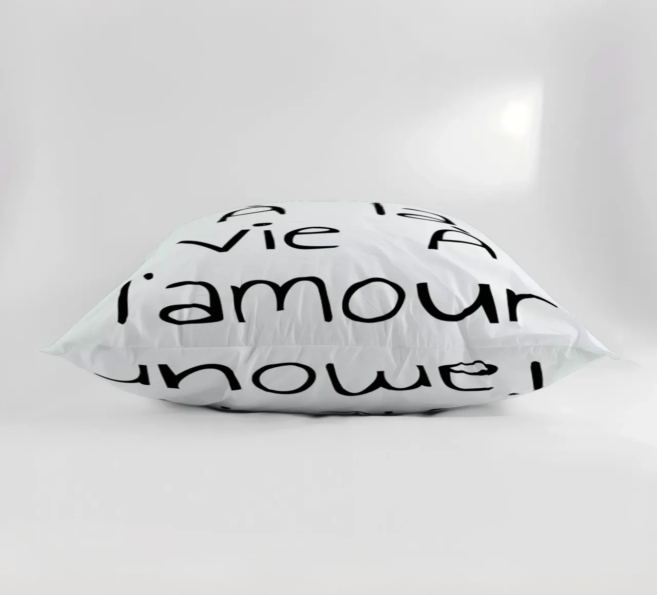 À l'amour cuscino da typed