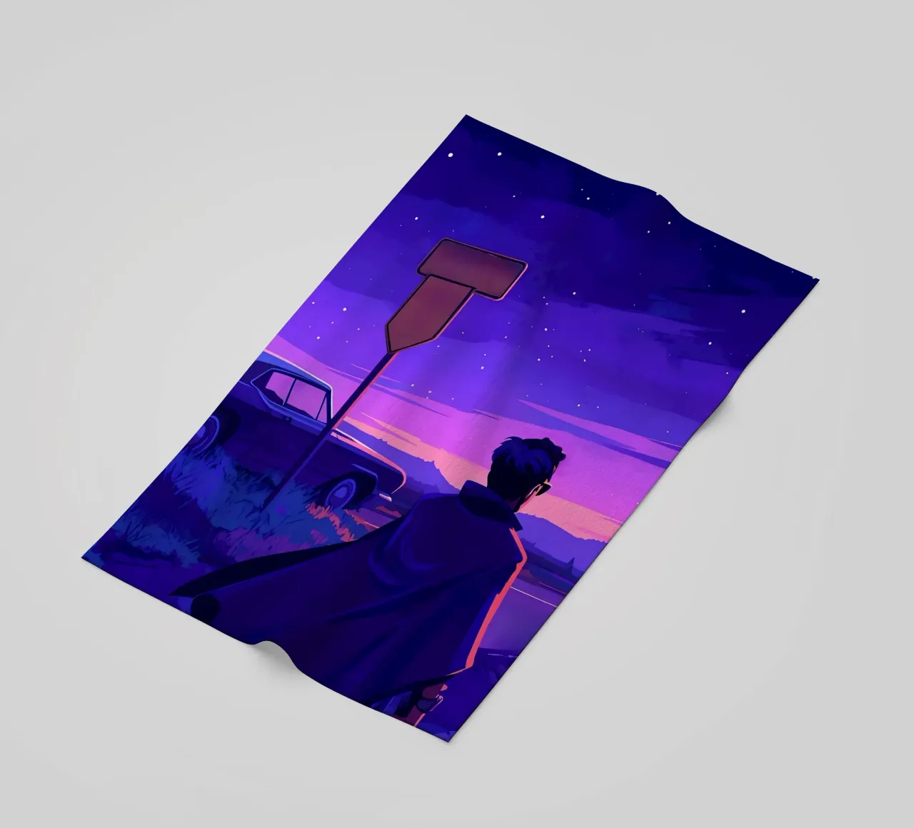 Eine Person, die in der Nähe ihres Autos steht, in abendlicher Lofi-Kunst Strandtuch von LoFi Gallery