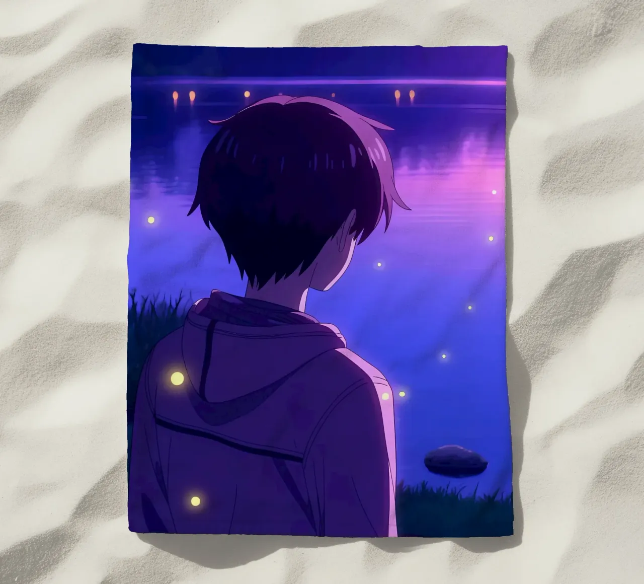 Un ragazzo in piedi vicino a uno stagno con lucciole Lofi Art telo mare da LoFi Gallery