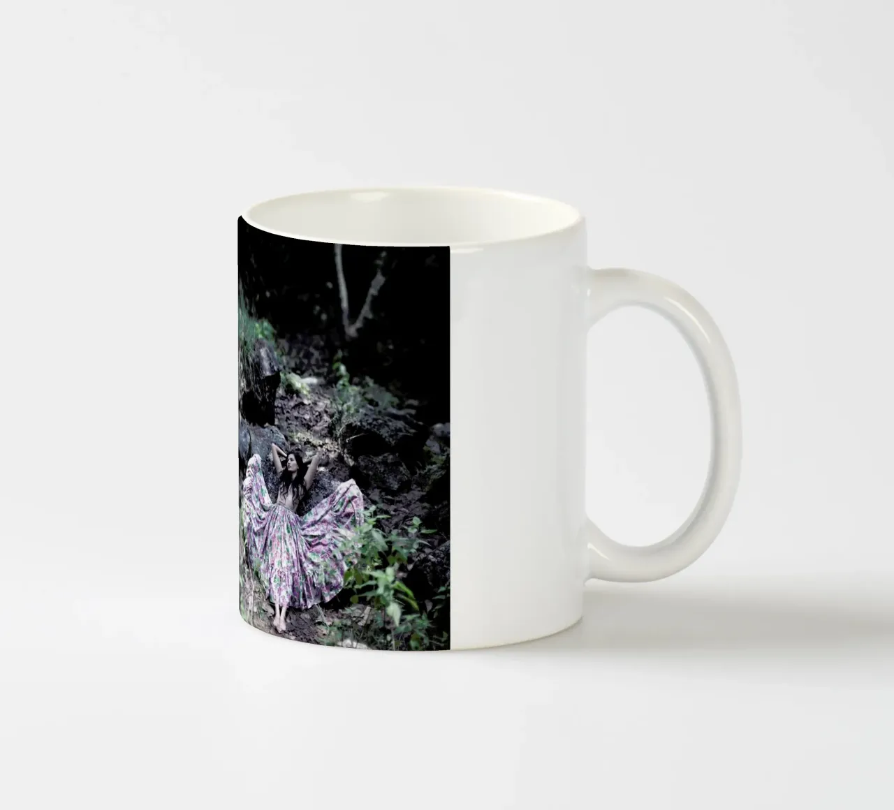 Dreamlike 02 tazza in ceramica da Ana Topoleanu