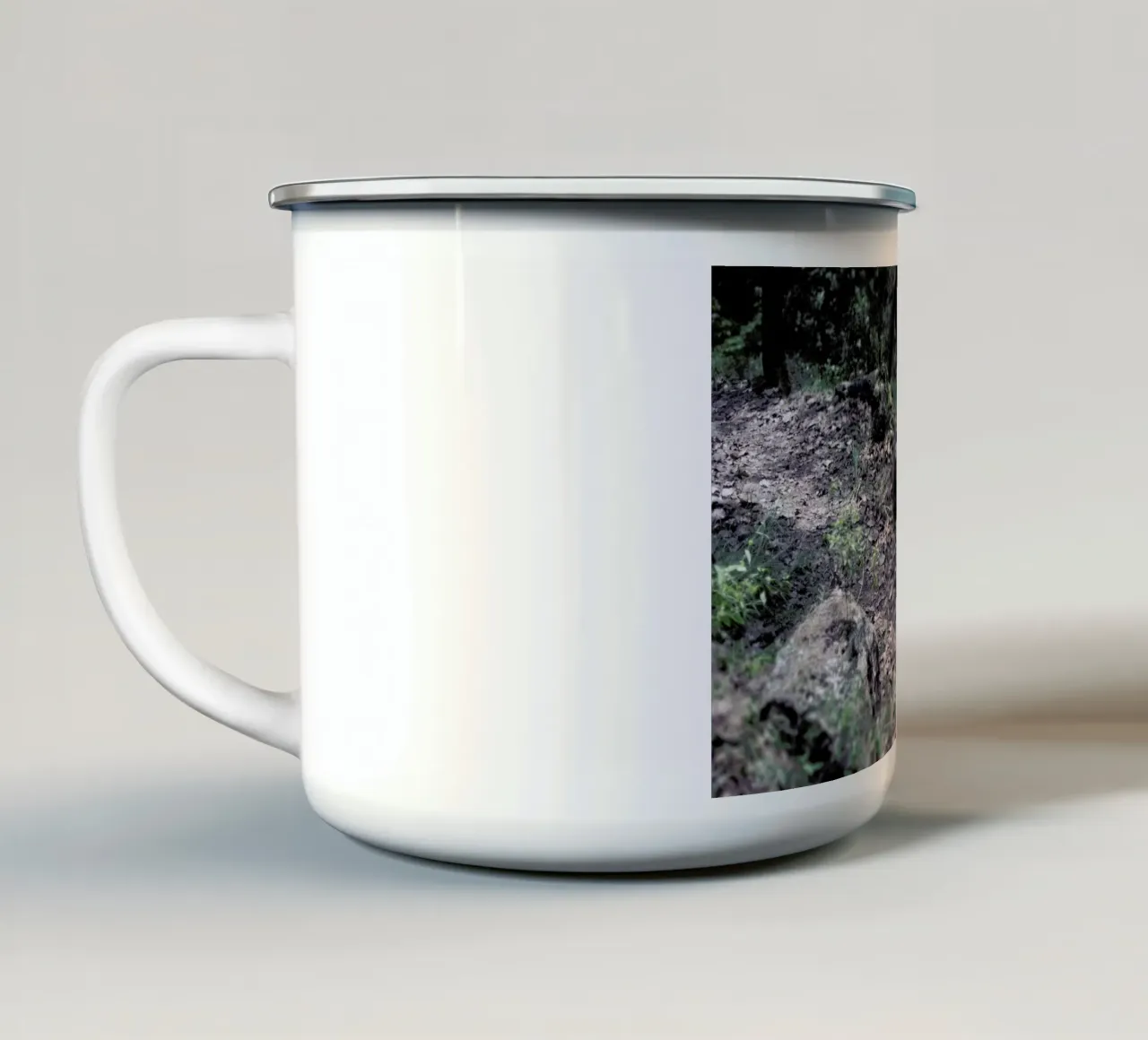 Dreamlike 02 tazza in smalto da Ana Topoleanu
