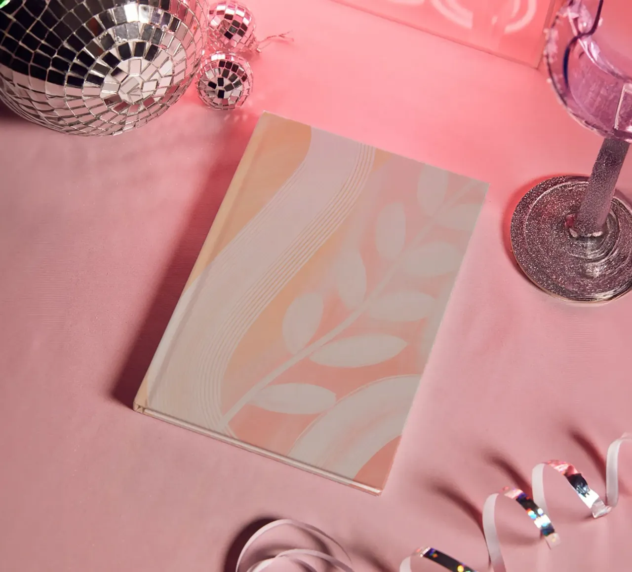 Soft Nature Vibes No.4 Notizbuch von 20 Farben