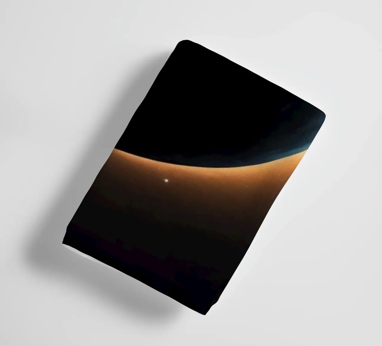Événement céleste avec éclipse solaire et couronne radiante serviette de bain de DesignDoodle