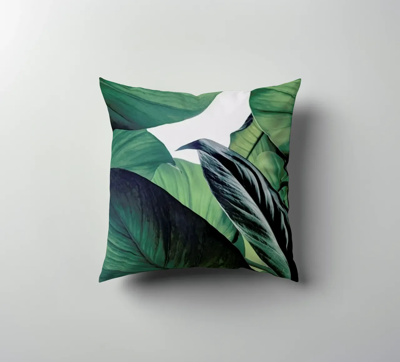 Light Shines Through kussen van Flora & Fauna