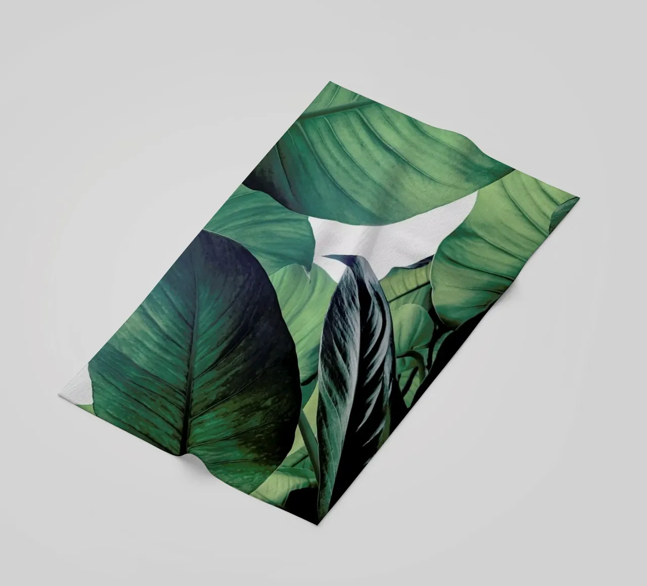 Light Shines Through strandhanddoek van Flora & Fauna