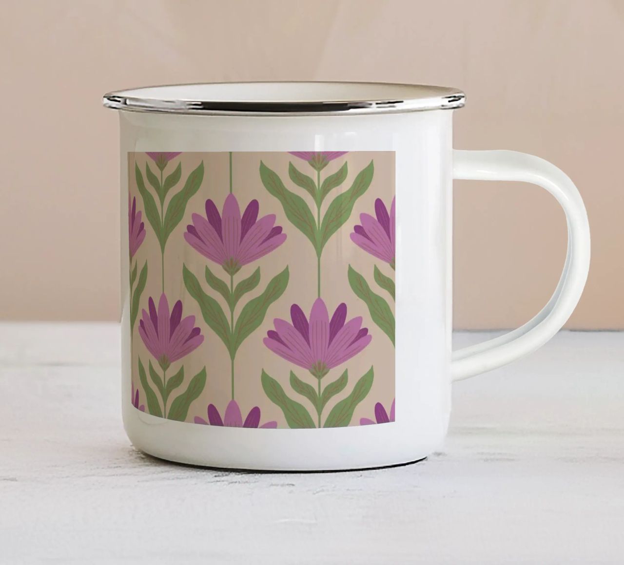 Violet Bloom - Audace motivo floreale botanico tazza in smalto da Wackapacka