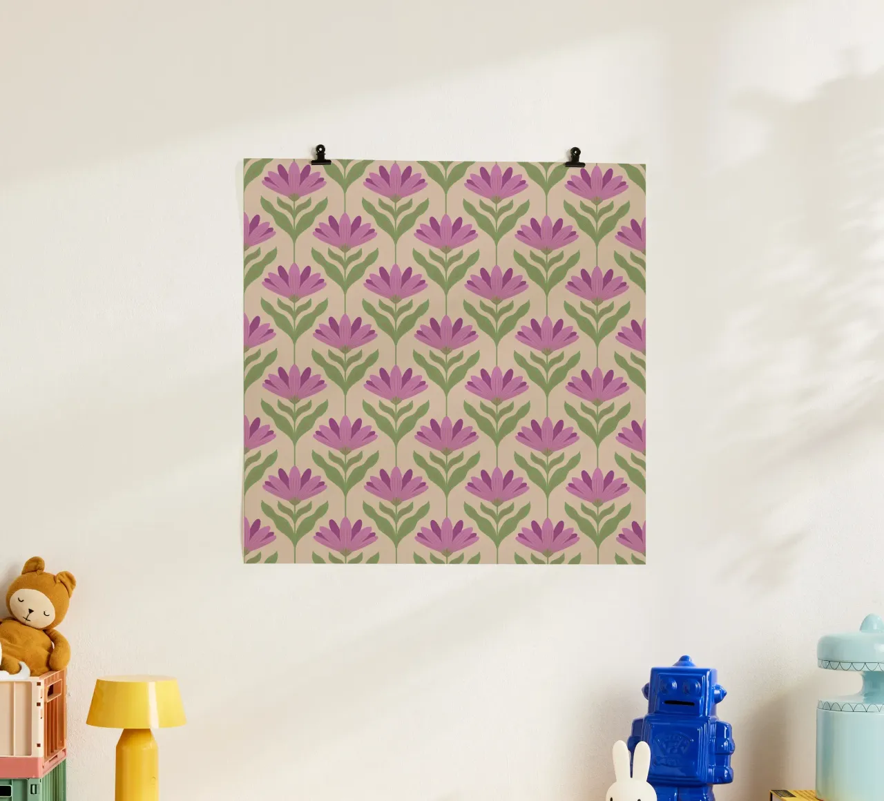 Violet Bloom - Audace motivo floreale botanico poster con telaio in alluminio da Wackapacka