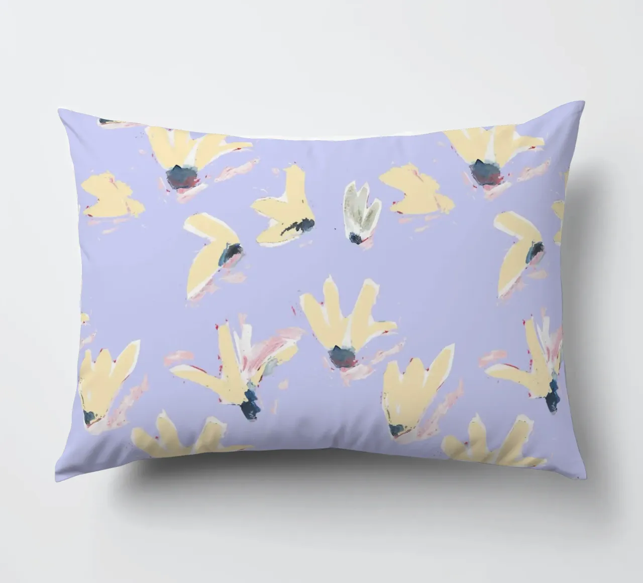 Blumen Flieder cuscino da Miriam Dück Pattern Design & Art